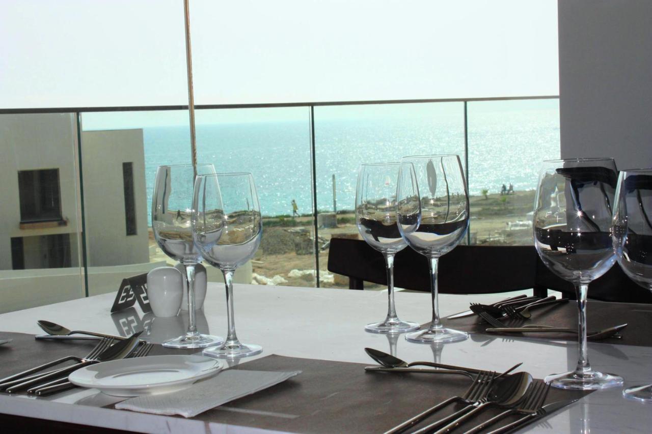 Gold Lagoon Kosher Hotel Paphos Ngoại thất bức ảnh