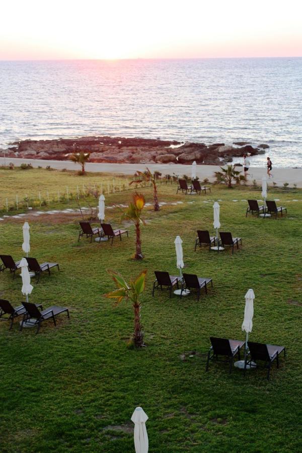 Gold Lagoon Kosher Hotel Paphos Ngoại thất bức ảnh