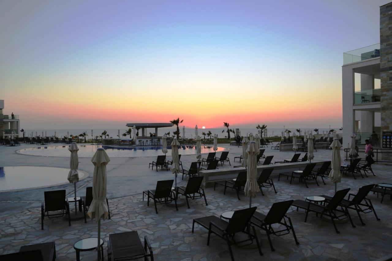 Gold Lagoon Kosher Hotel Paphos Ngoại thất bức ảnh